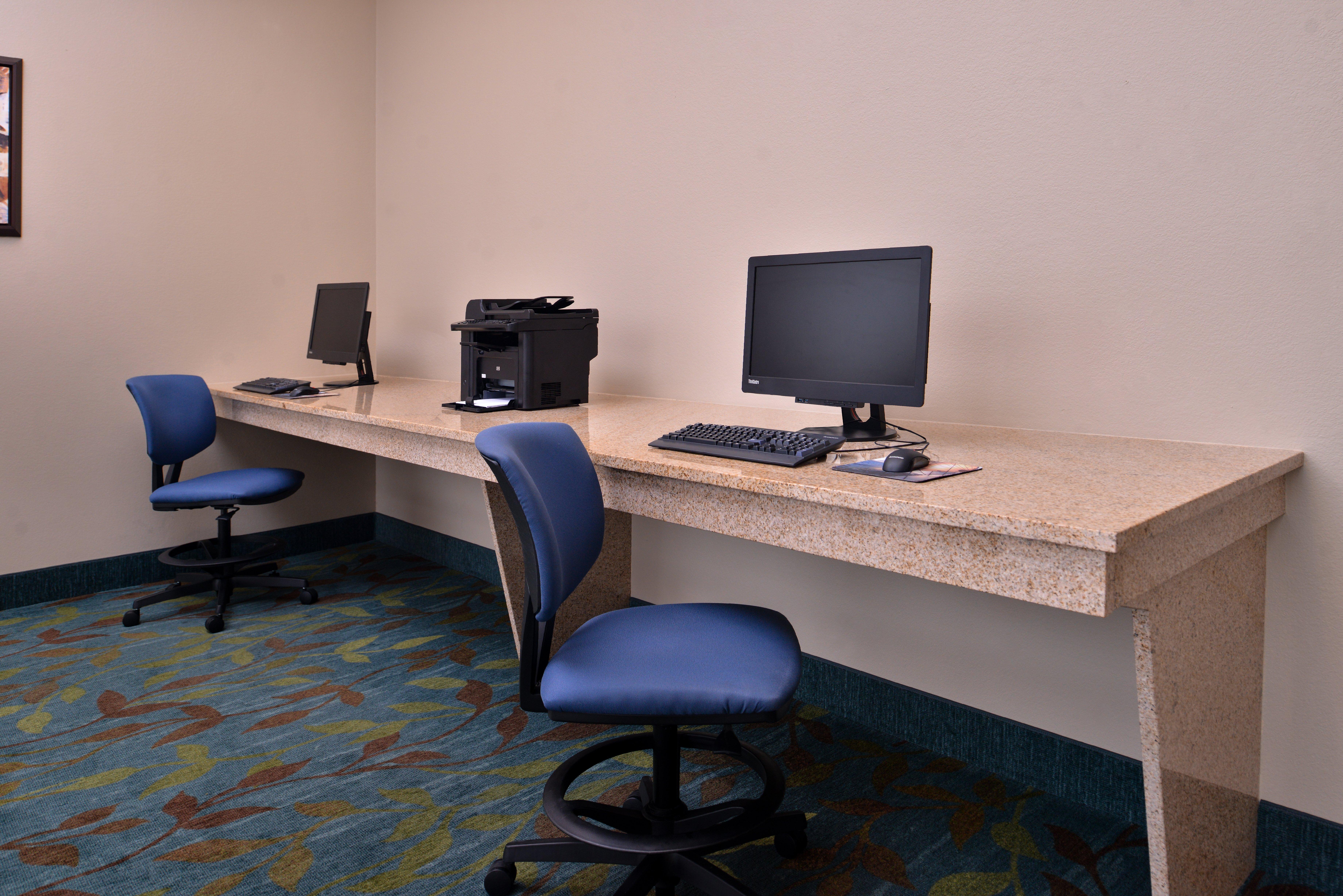 Candlewood Suites Terre Haute By Ihg Exterior photo