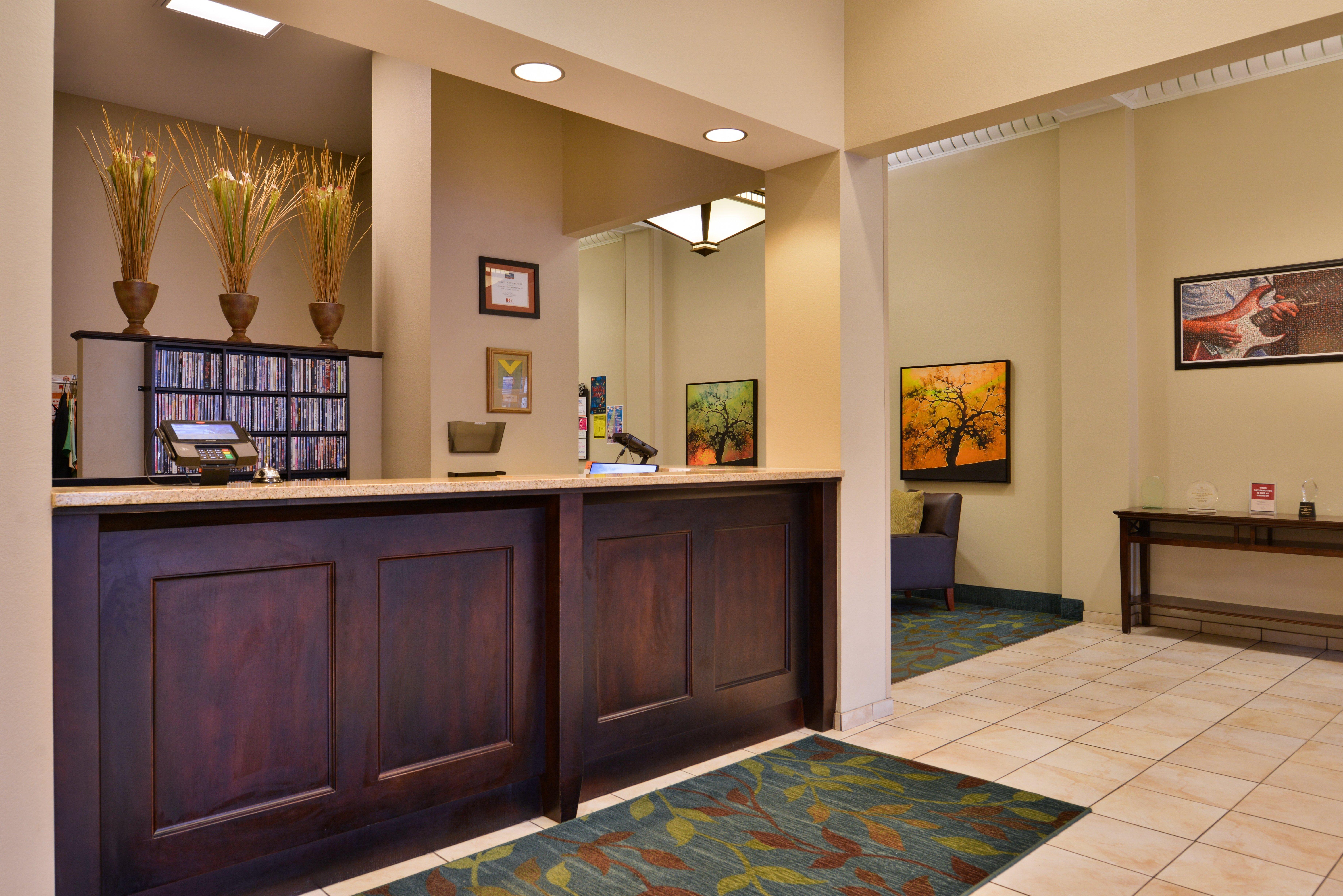 Candlewood Suites Terre Haute By Ihg Exterior photo