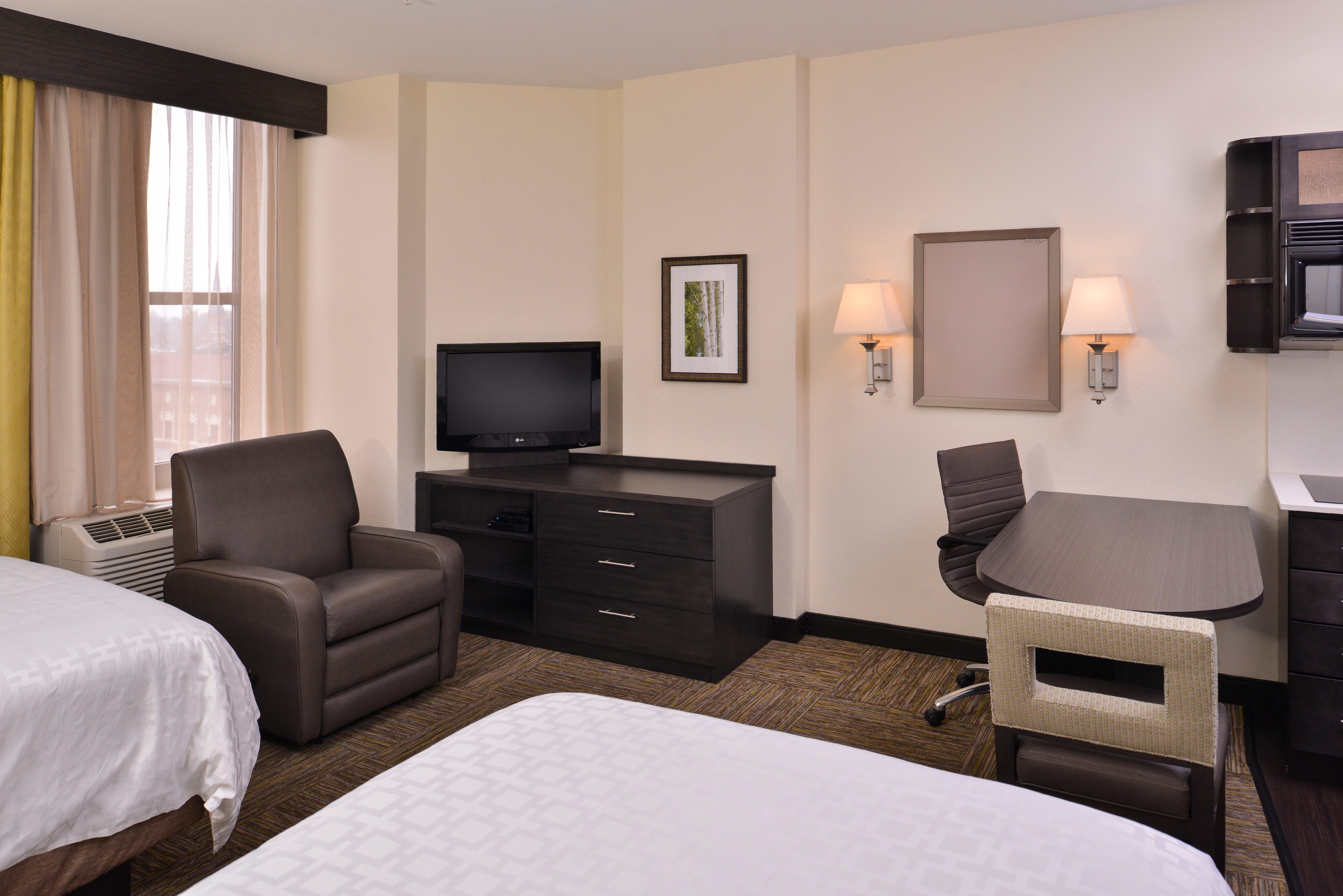 Candlewood Suites Terre Haute By Ihg Exterior photo