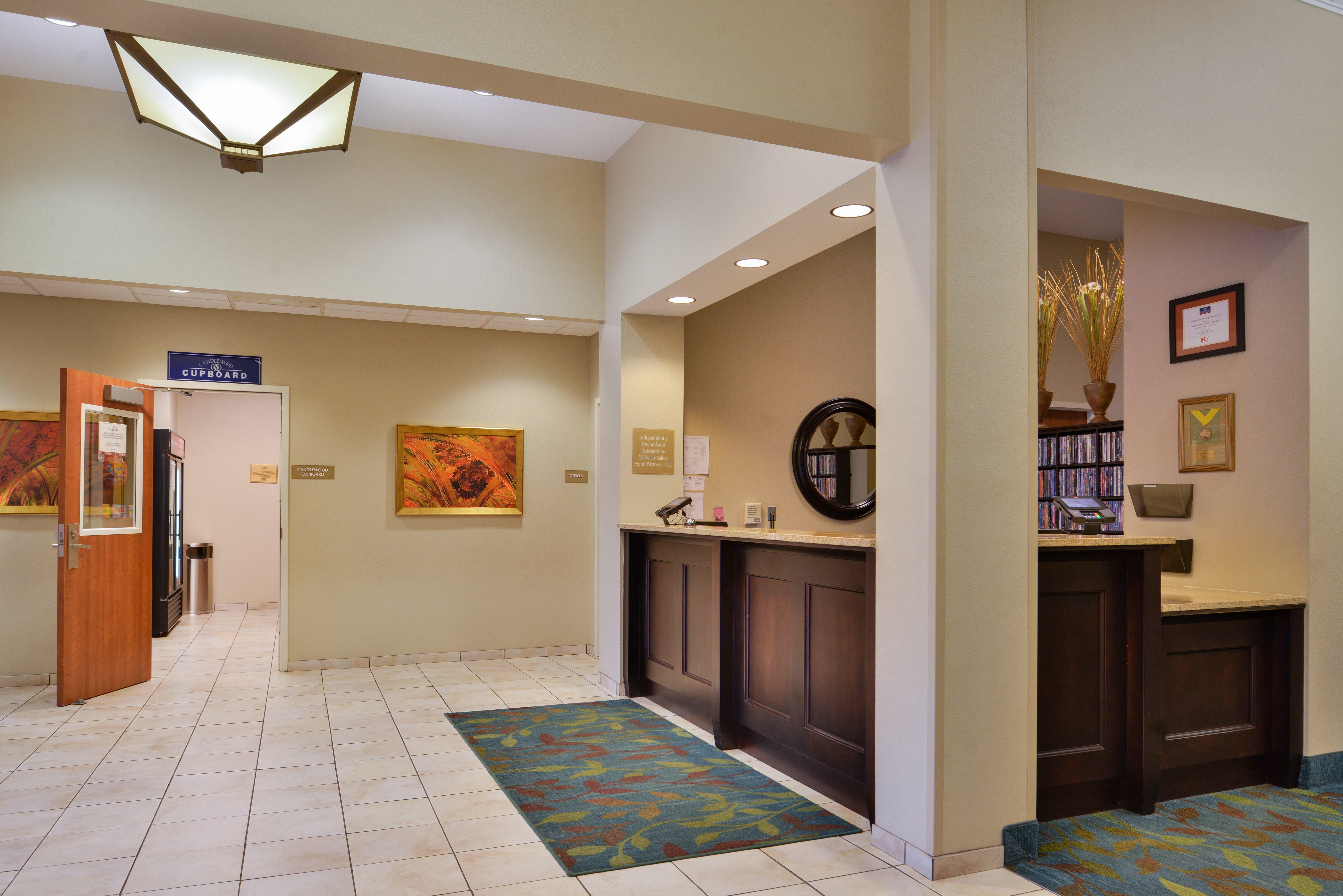 Candlewood Suites Terre Haute By Ihg Exterior photo