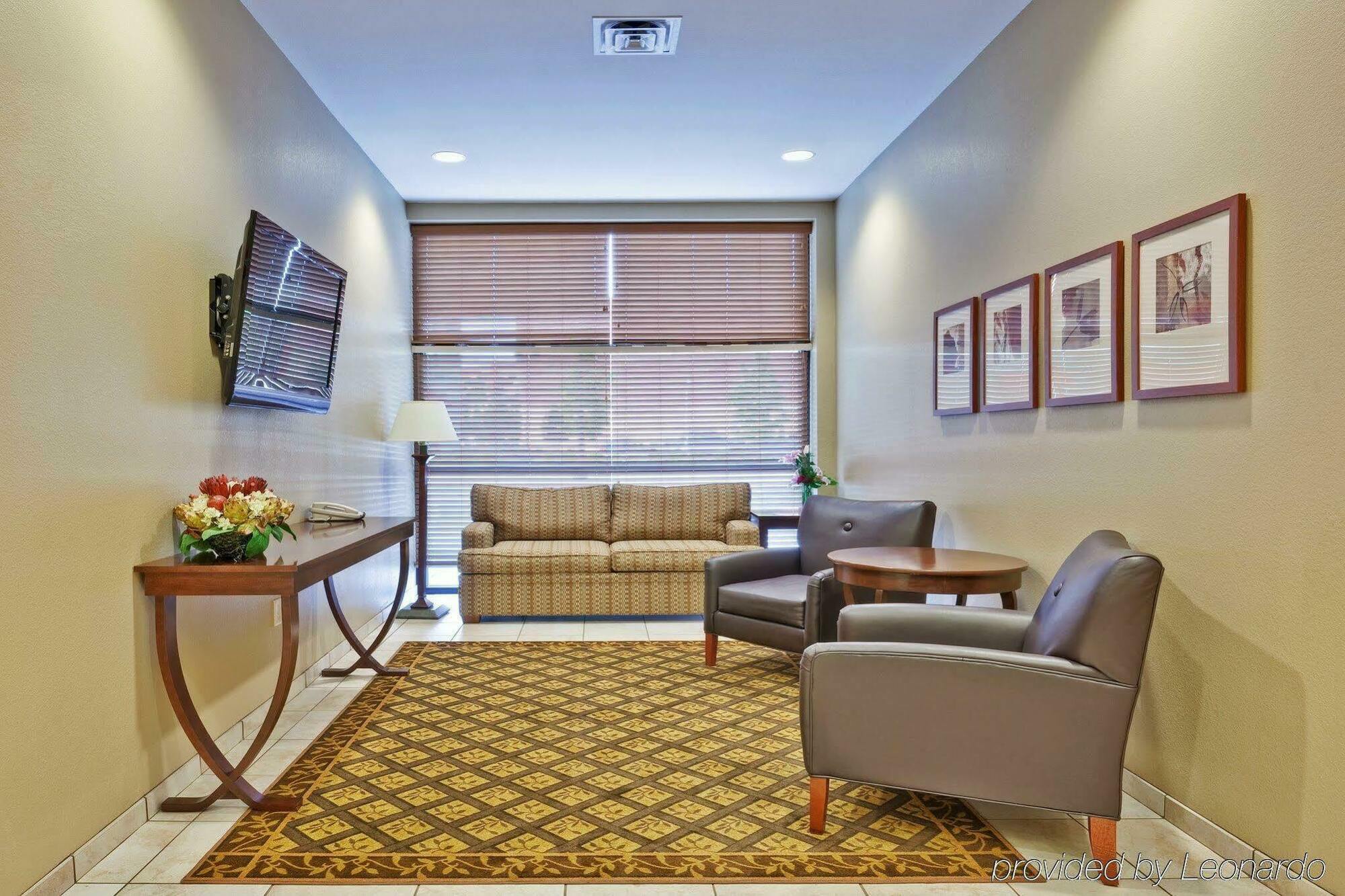 Candlewood Suites Terre Haute By Ihg Exterior photo